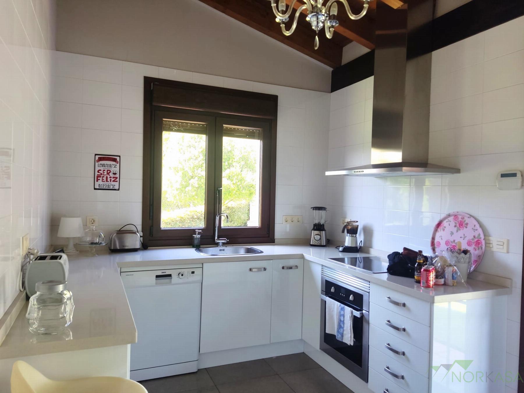 For sale of chalet in Cabranes