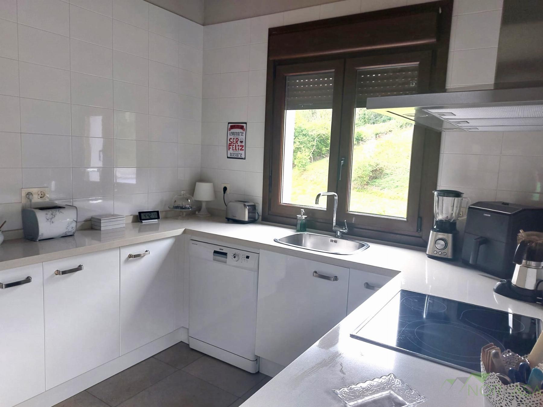 For sale of chalet in Cabranes