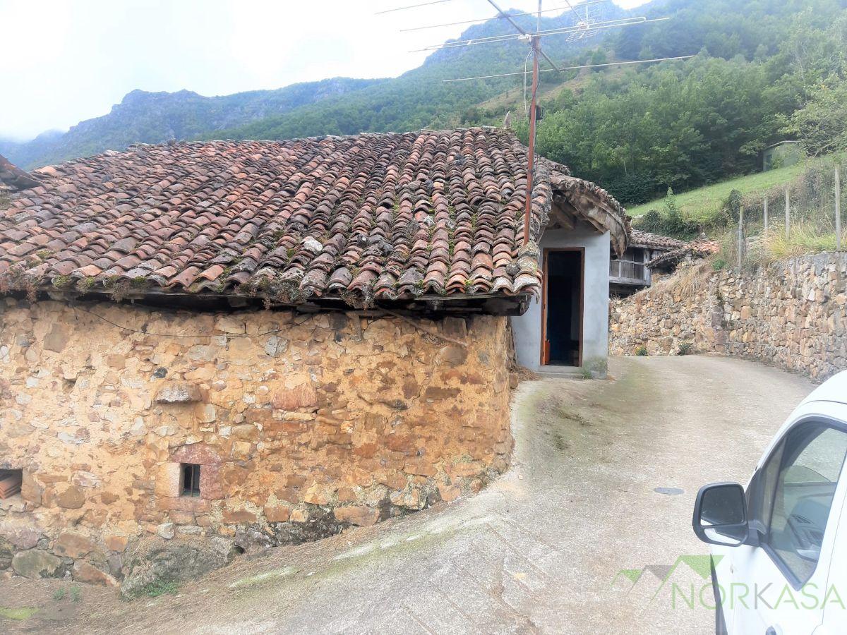 Venta de casa en Teverga