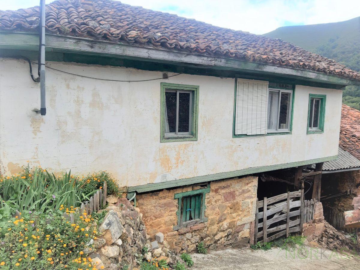 Venta de casa en Teverga