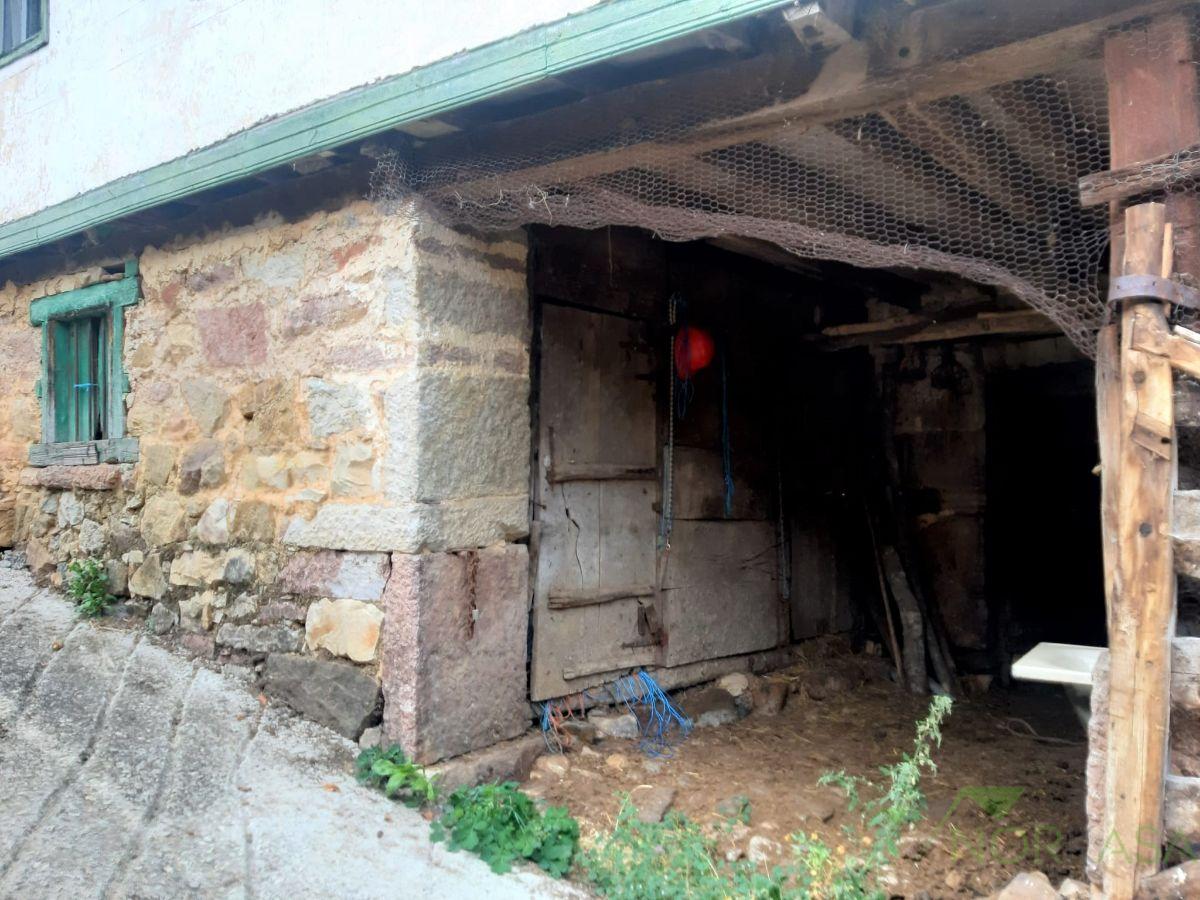 Venta de casa en Teverga