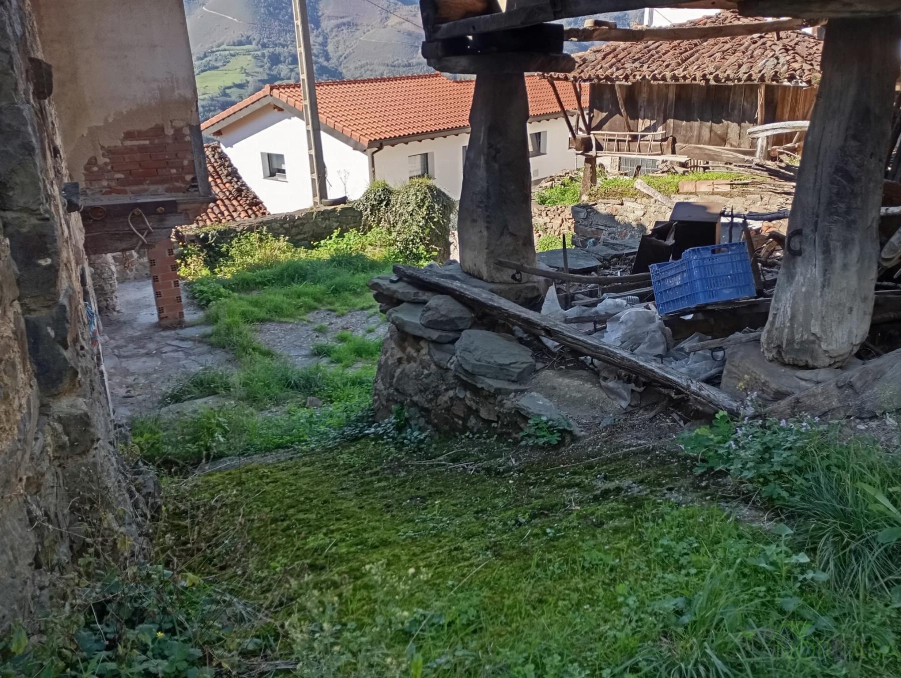 Venta de casa en Quirós