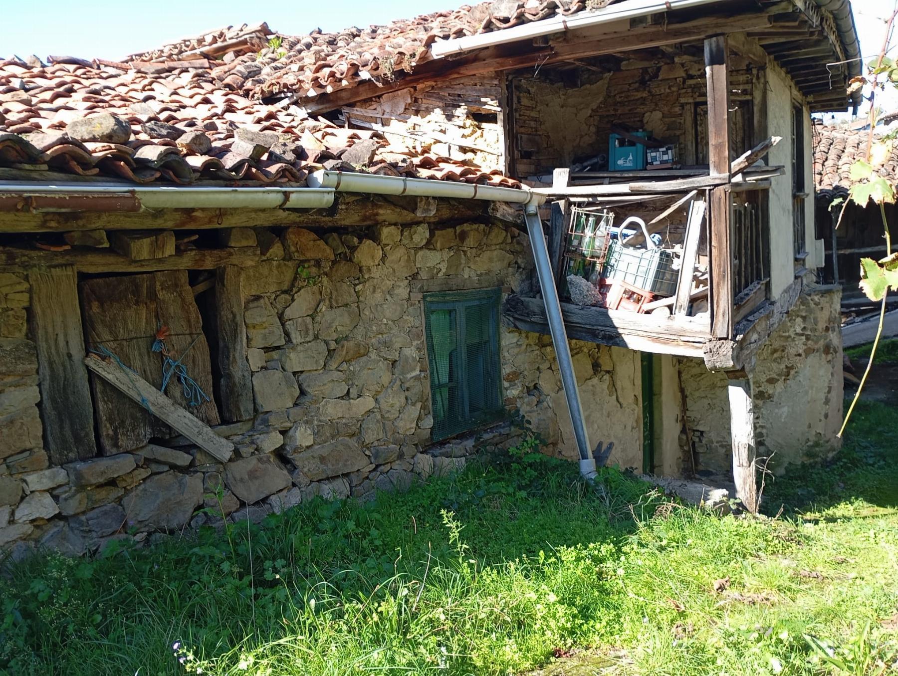 Venta de casa en Quirós