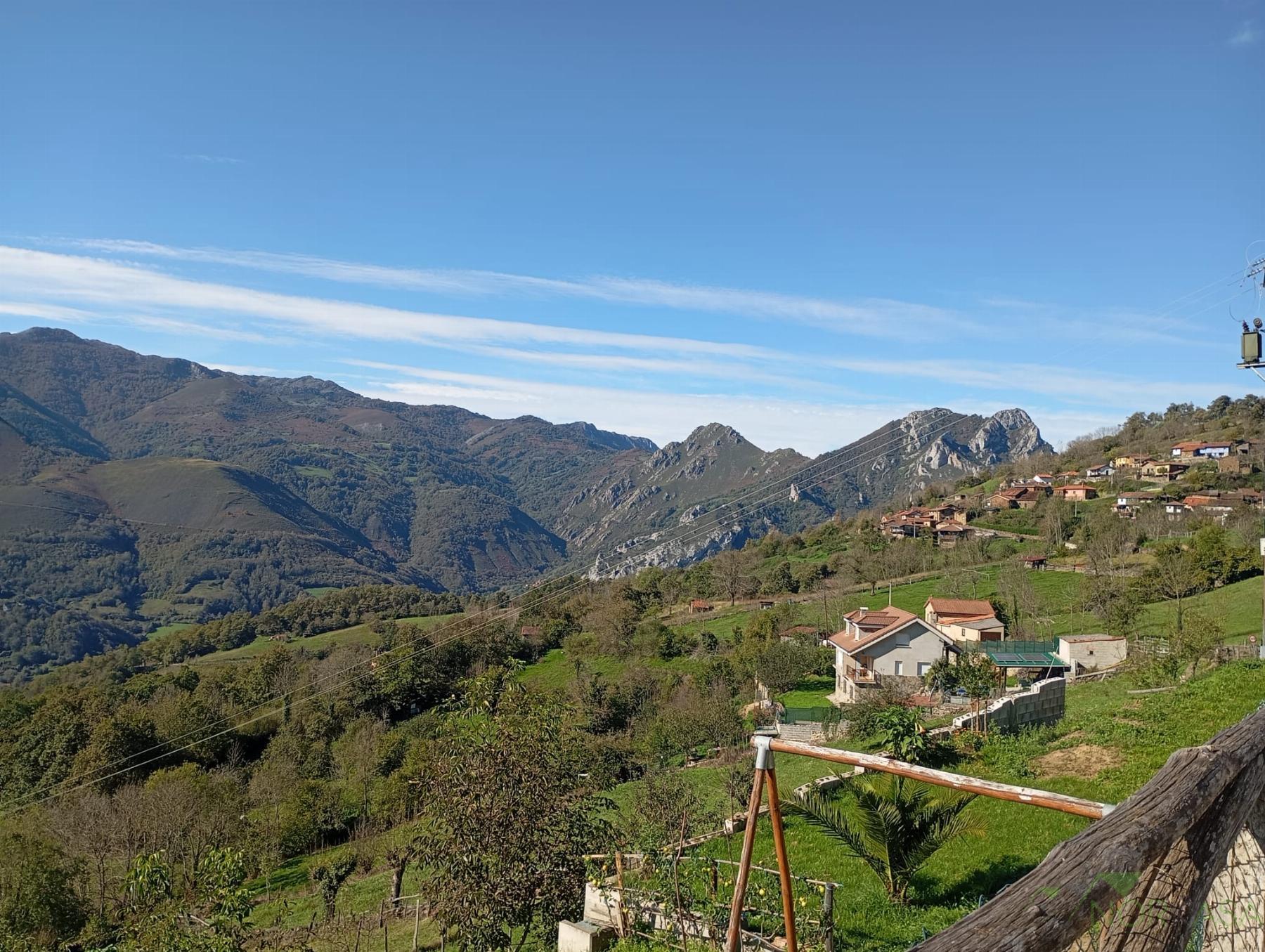 Venta de casa en Quirós