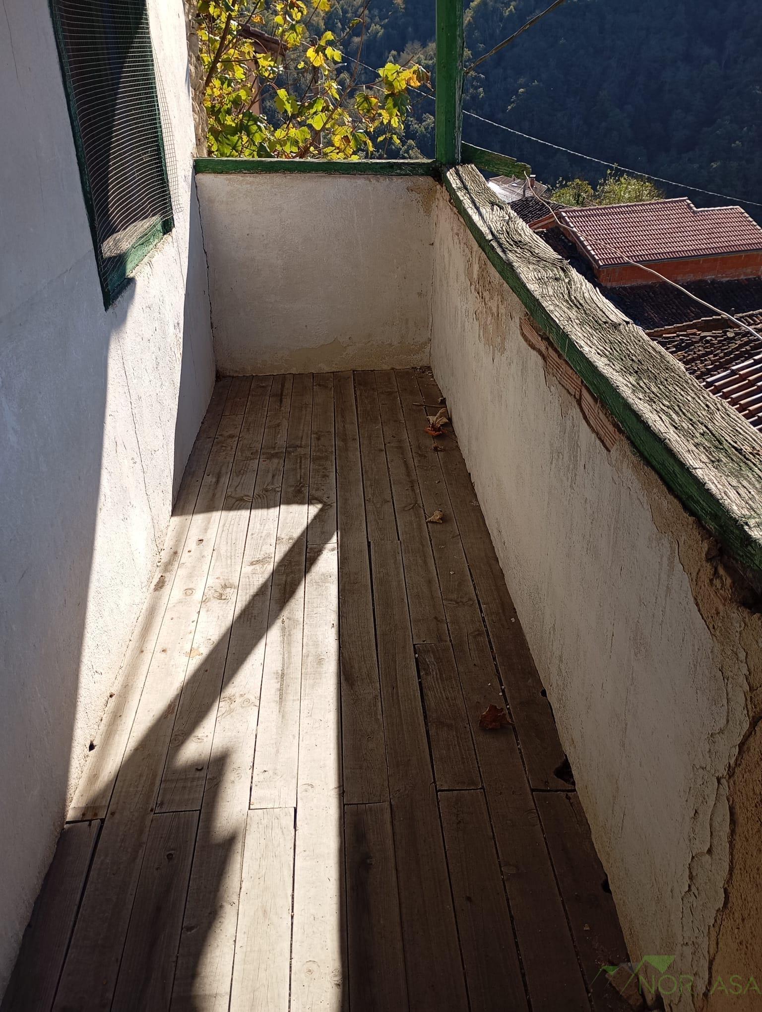 Venta de casa en Quirós