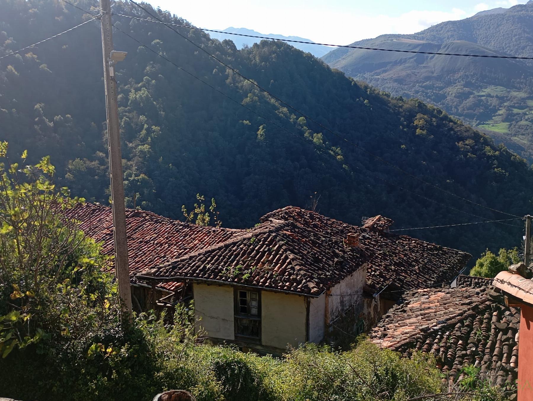 Venta de casa en Quirós