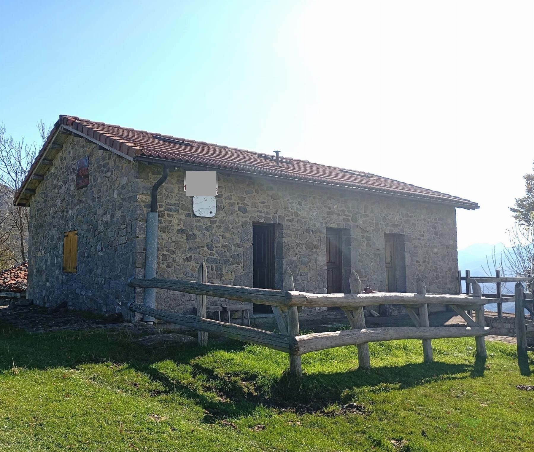 Venta de casa en Quirós