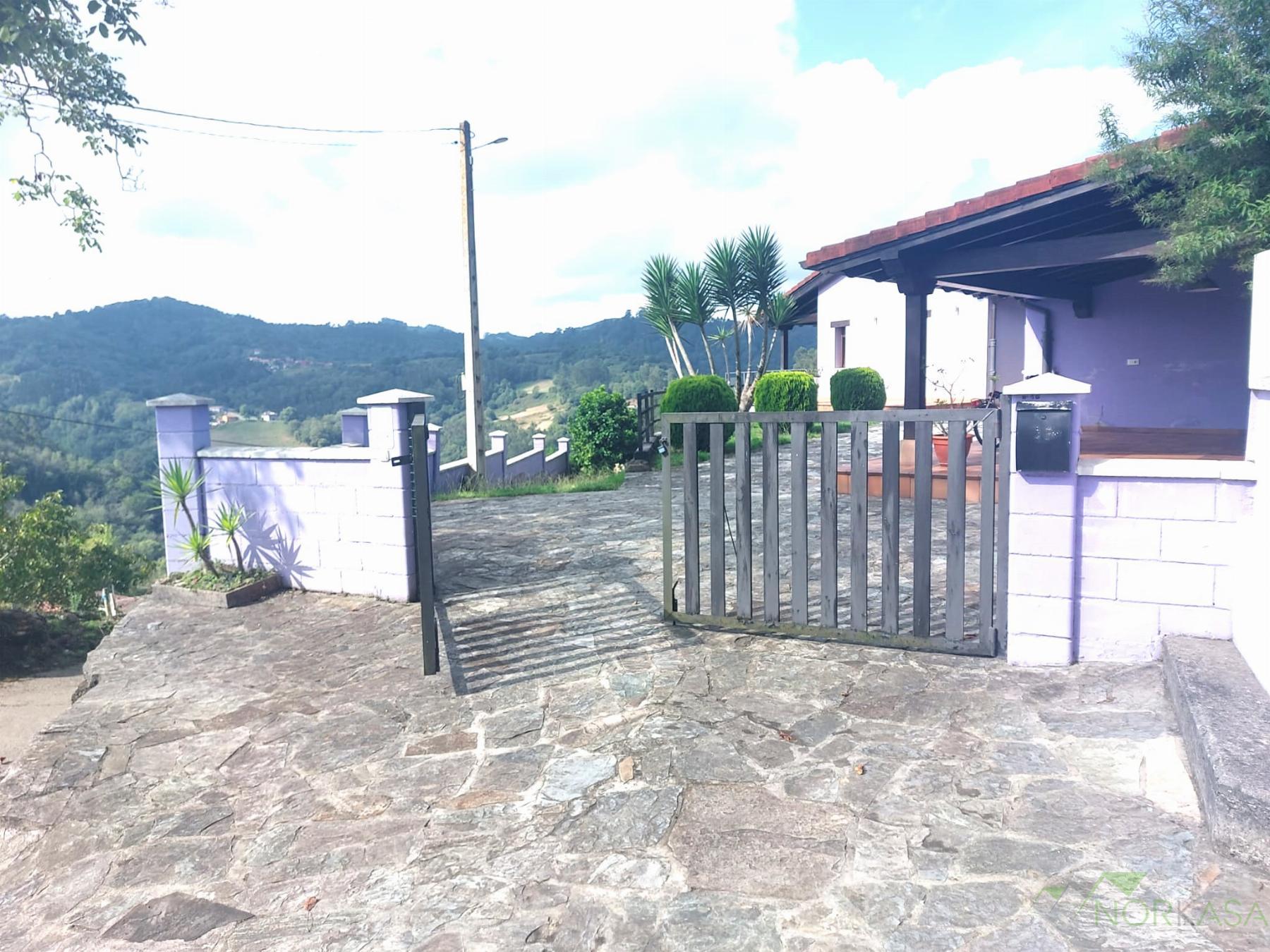 Venta de chalet en Cabranes