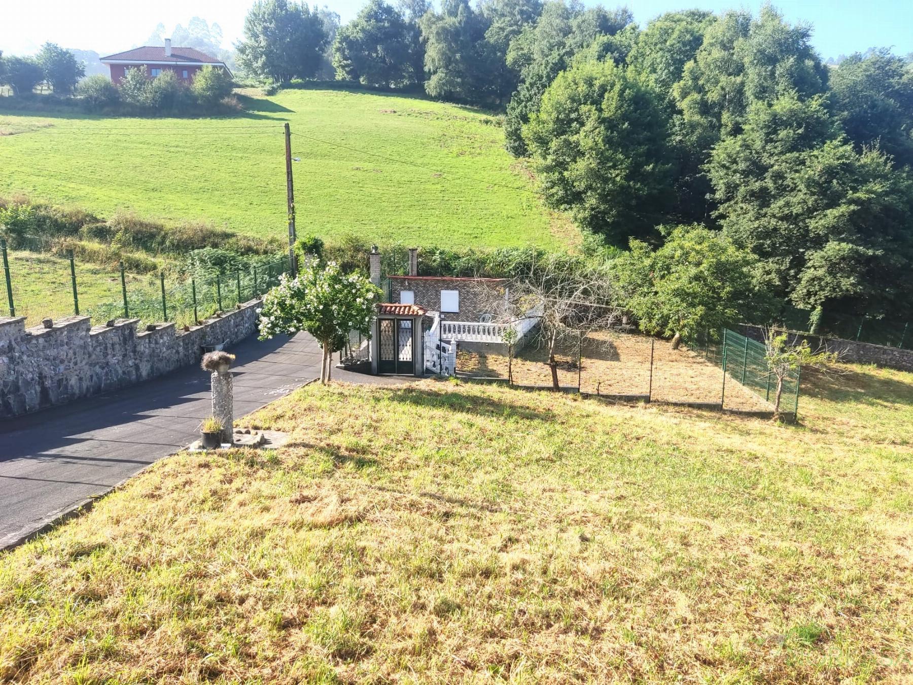 For sale of house in Oviedo