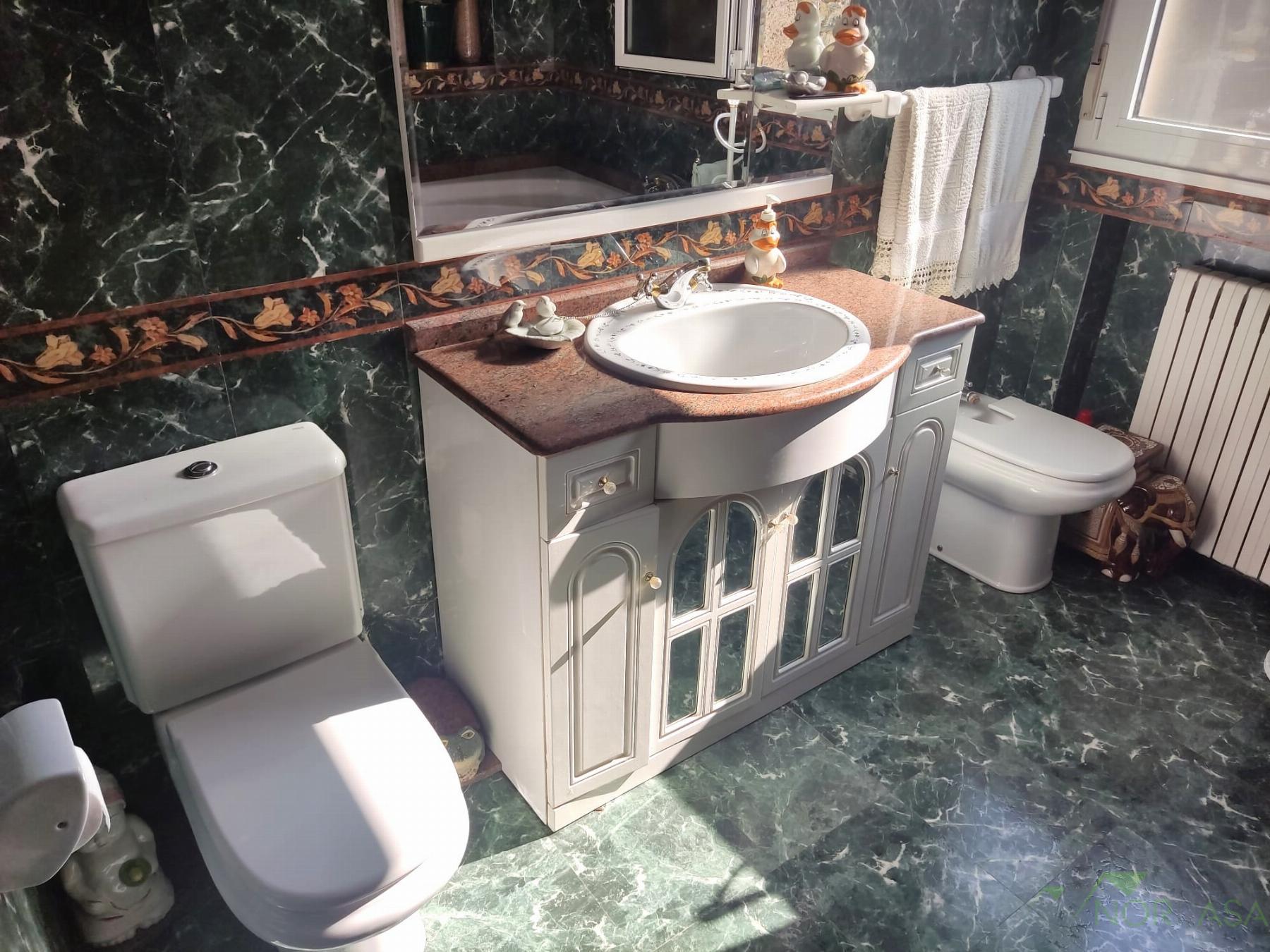 For sale of house in Oviedo