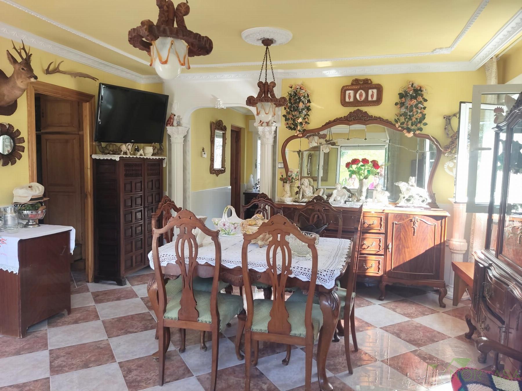 For sale of house in Oviedo