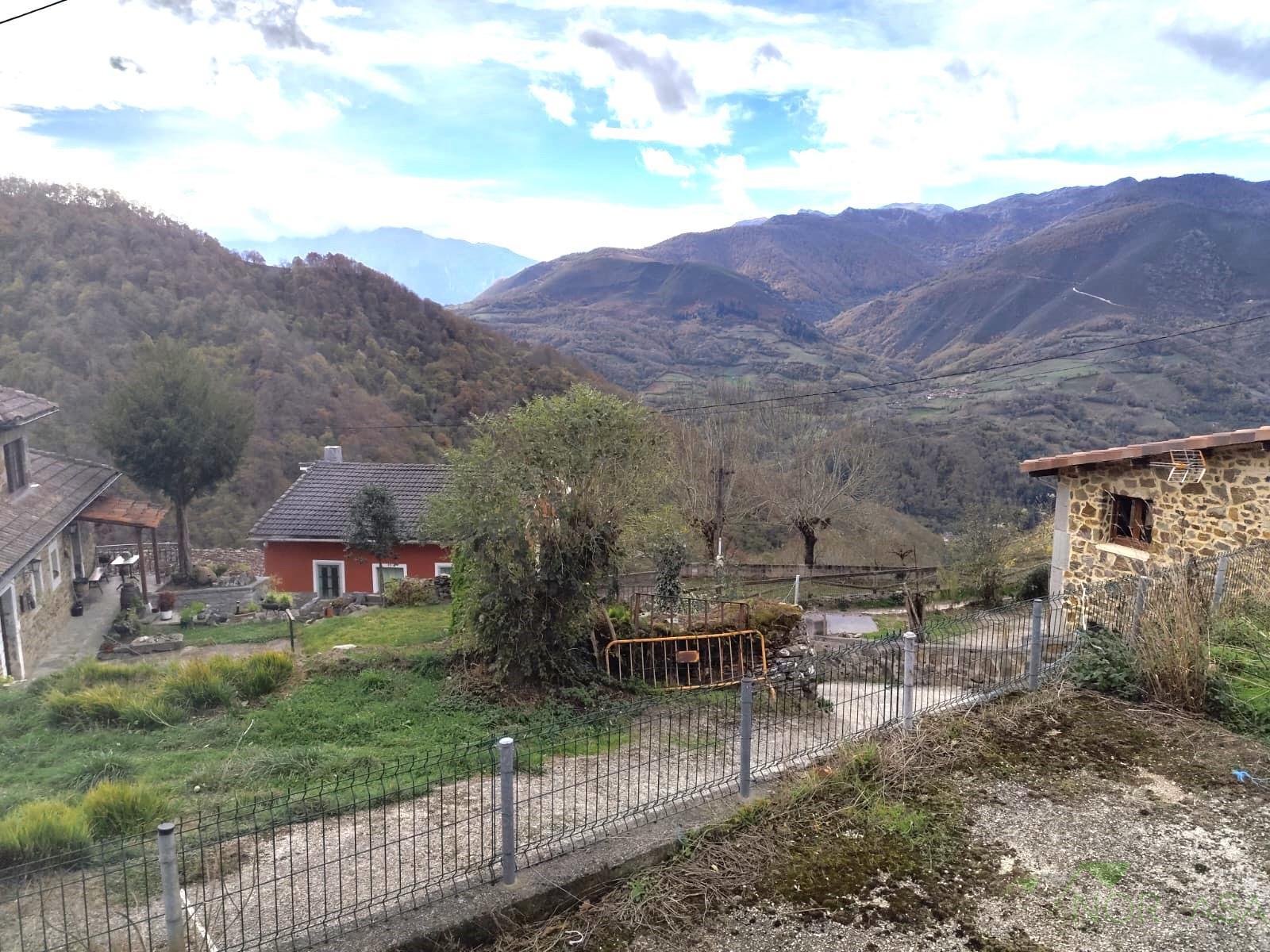 Venta de casa en Quirós