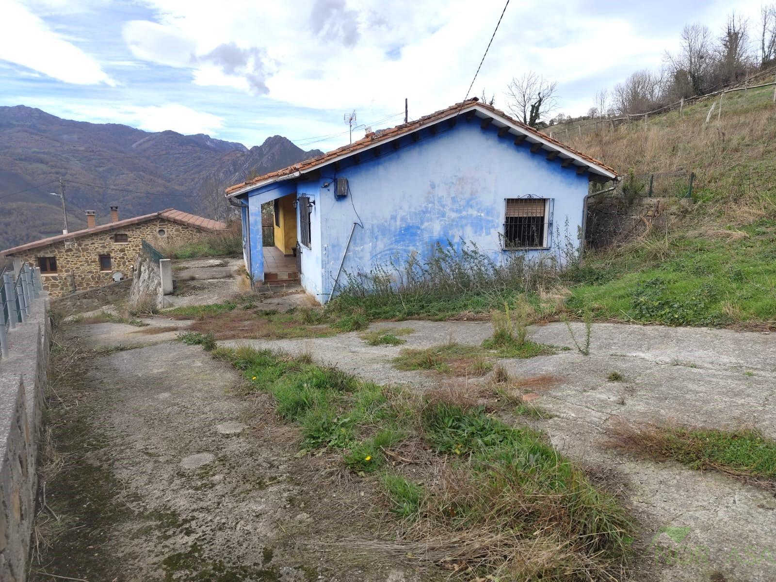 Venta de casa en Quirós