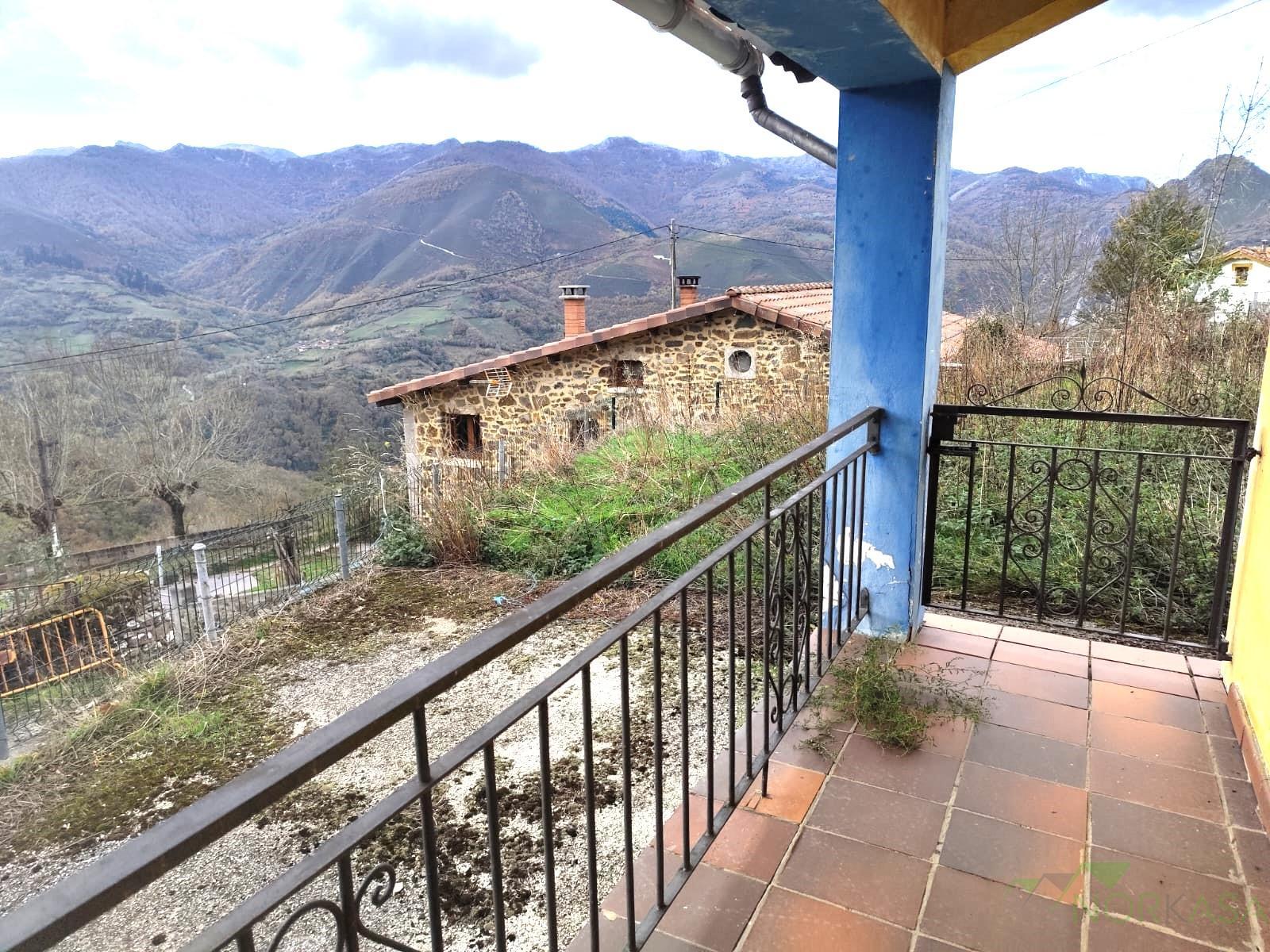 Venta de casa en Quirós