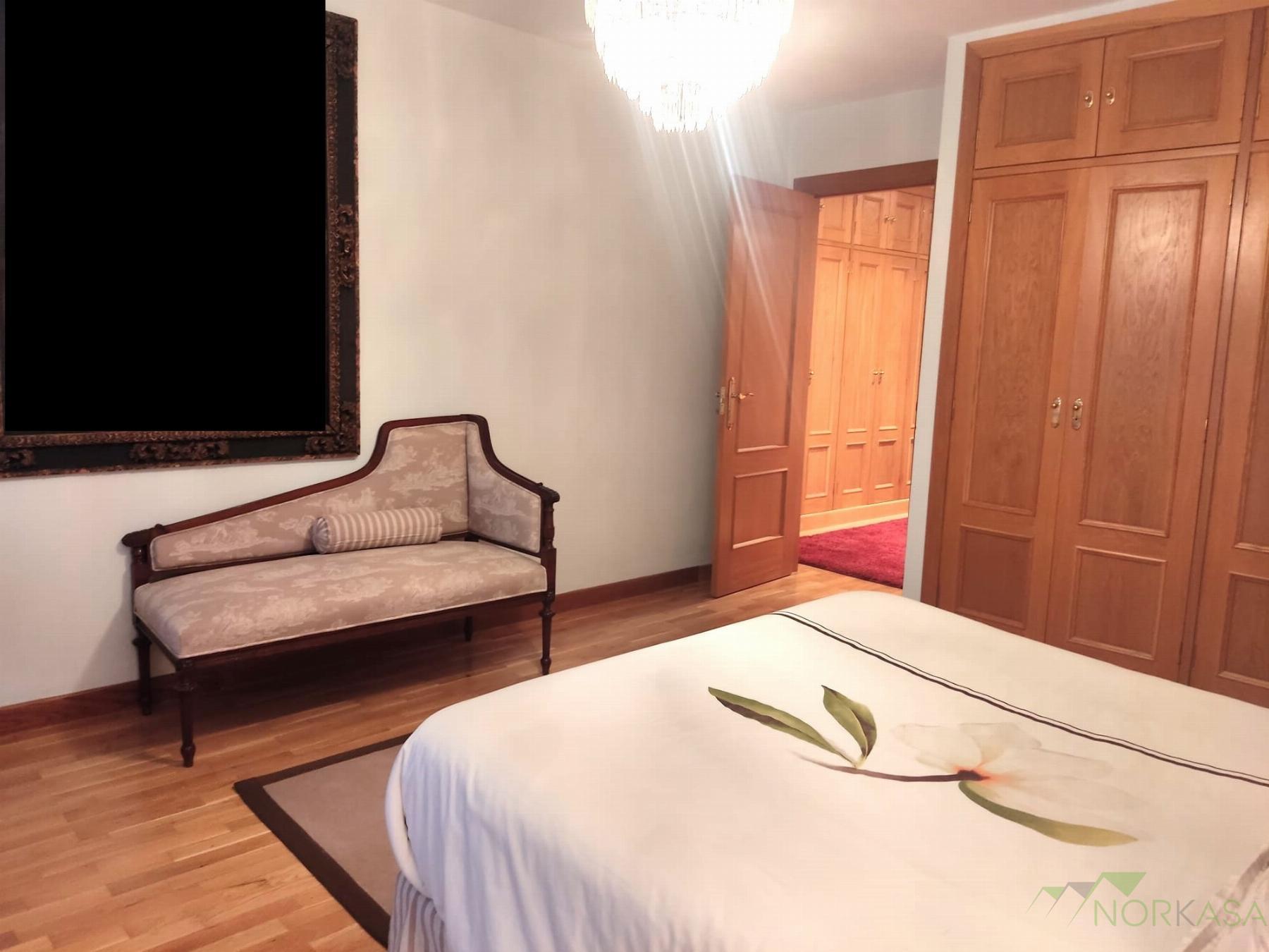 For sale of flat in Oviedo