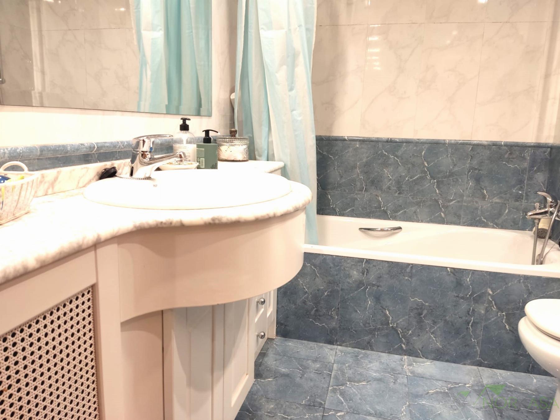 For sale of flat in Oviedo