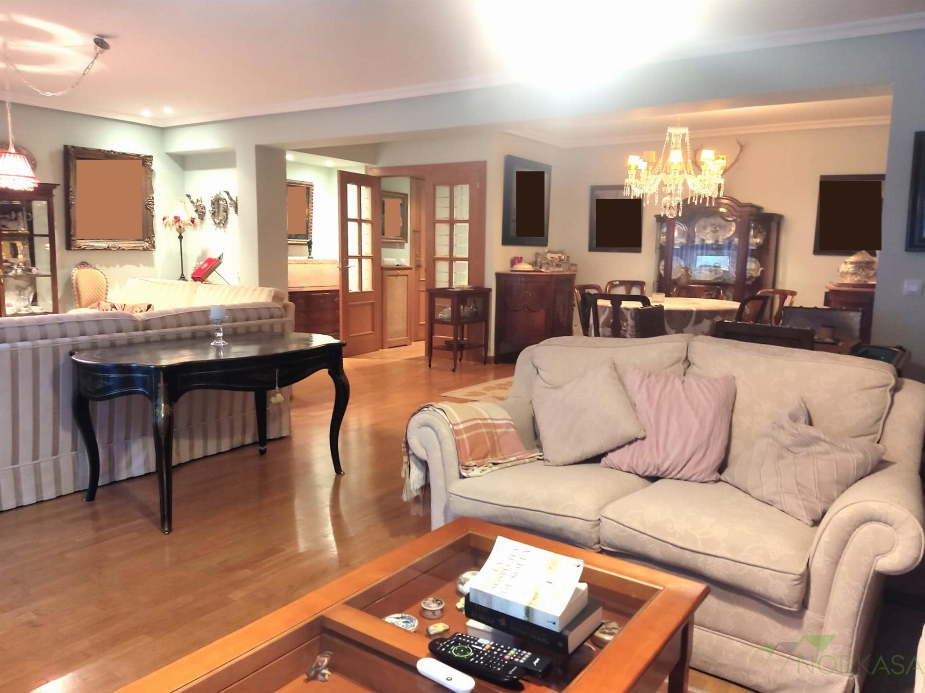 For sale of flat in Oviedo