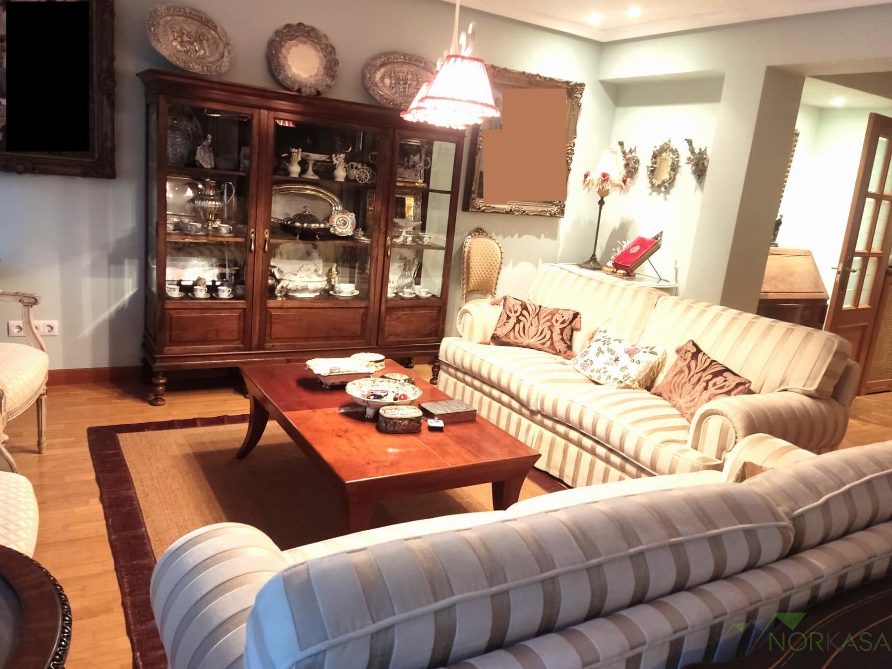 For sale of flat in Oviedo