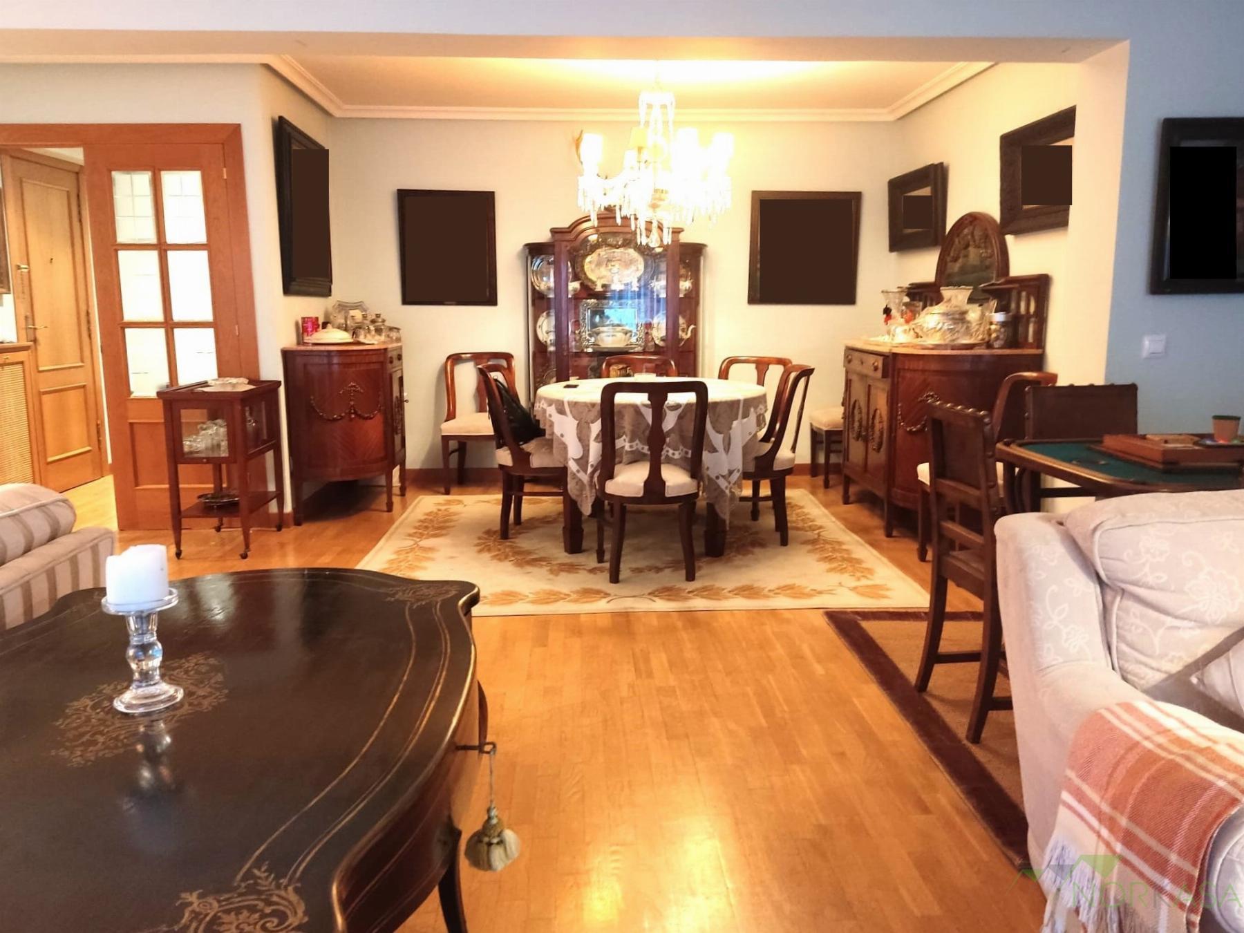 For sale of flat in Oviedo