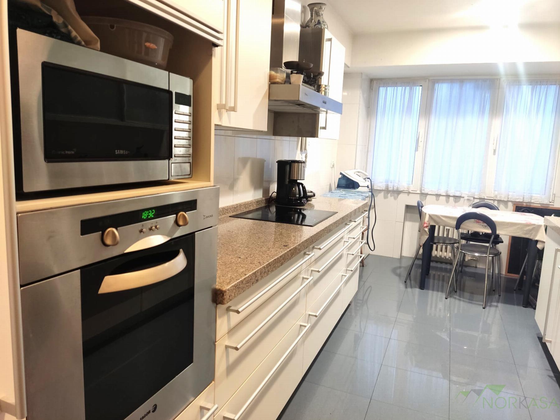 For sale of flat in Oviedo