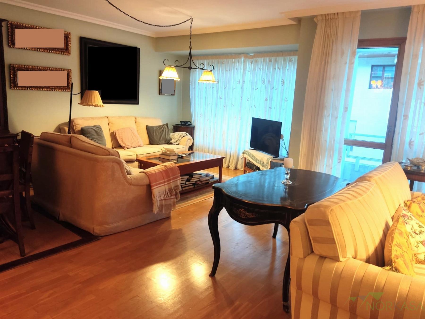 For sale of flat in Oviedo