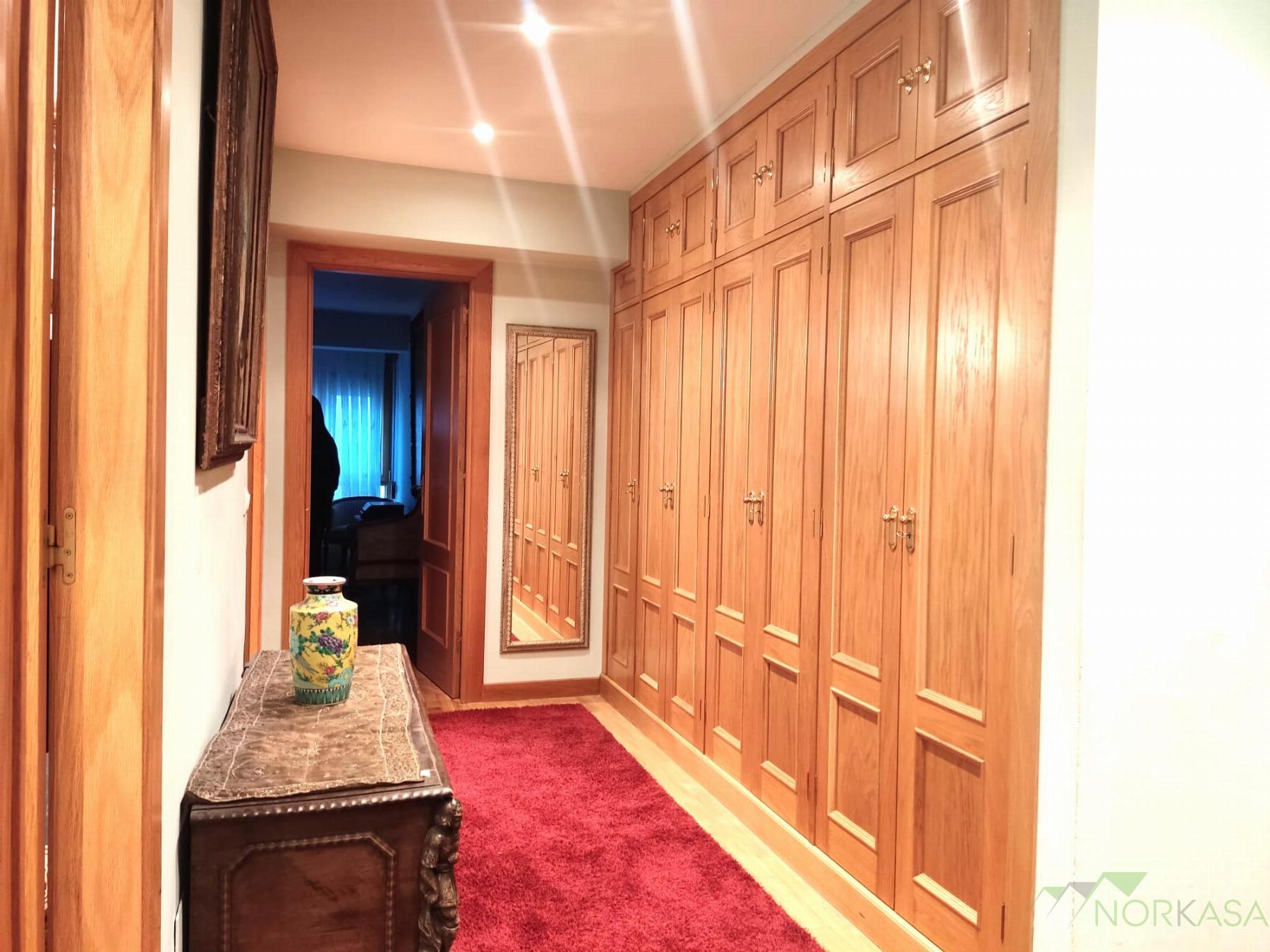 For sale of flat in Oviedo