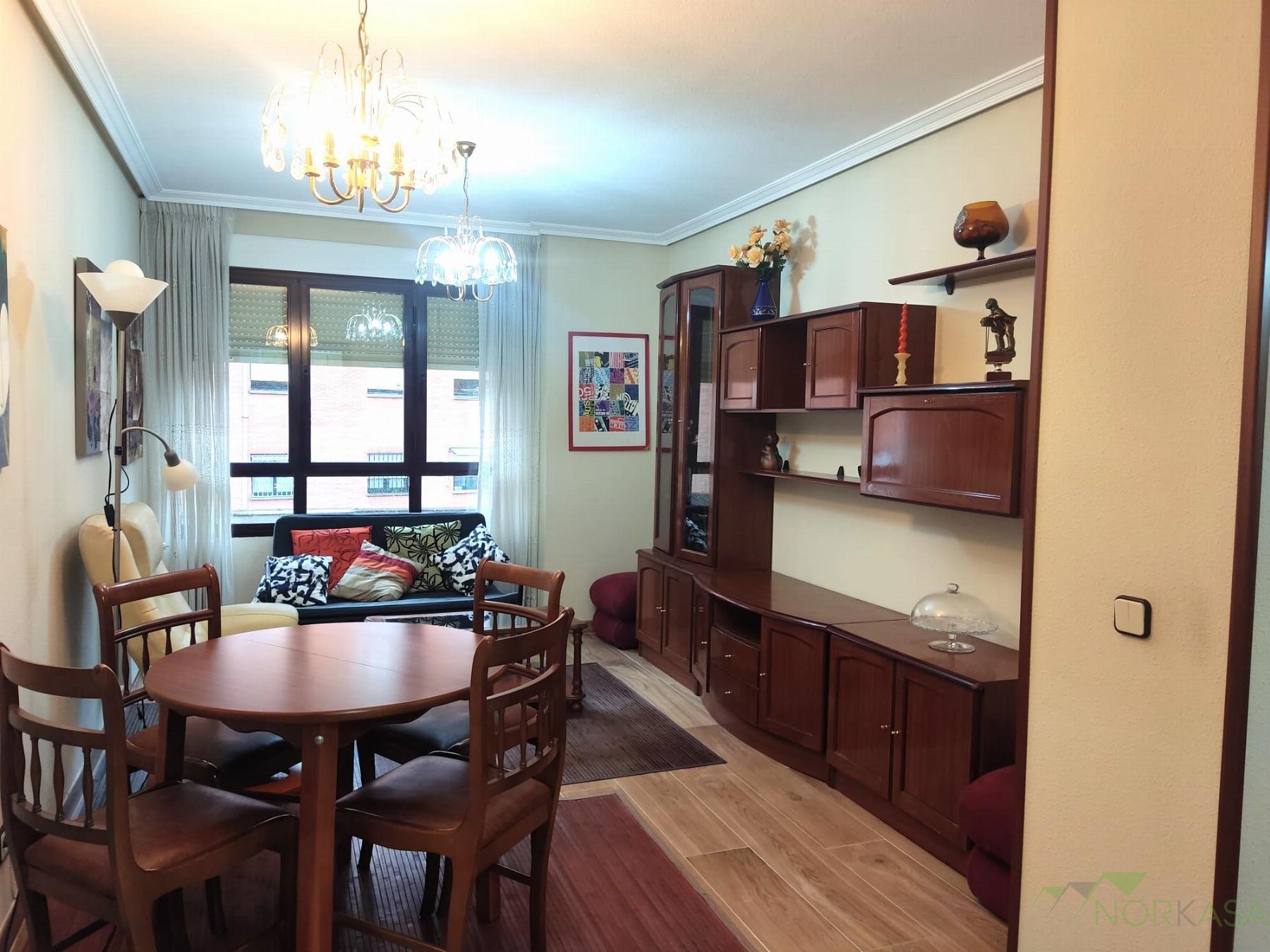 For rent of apartment in Oviedo