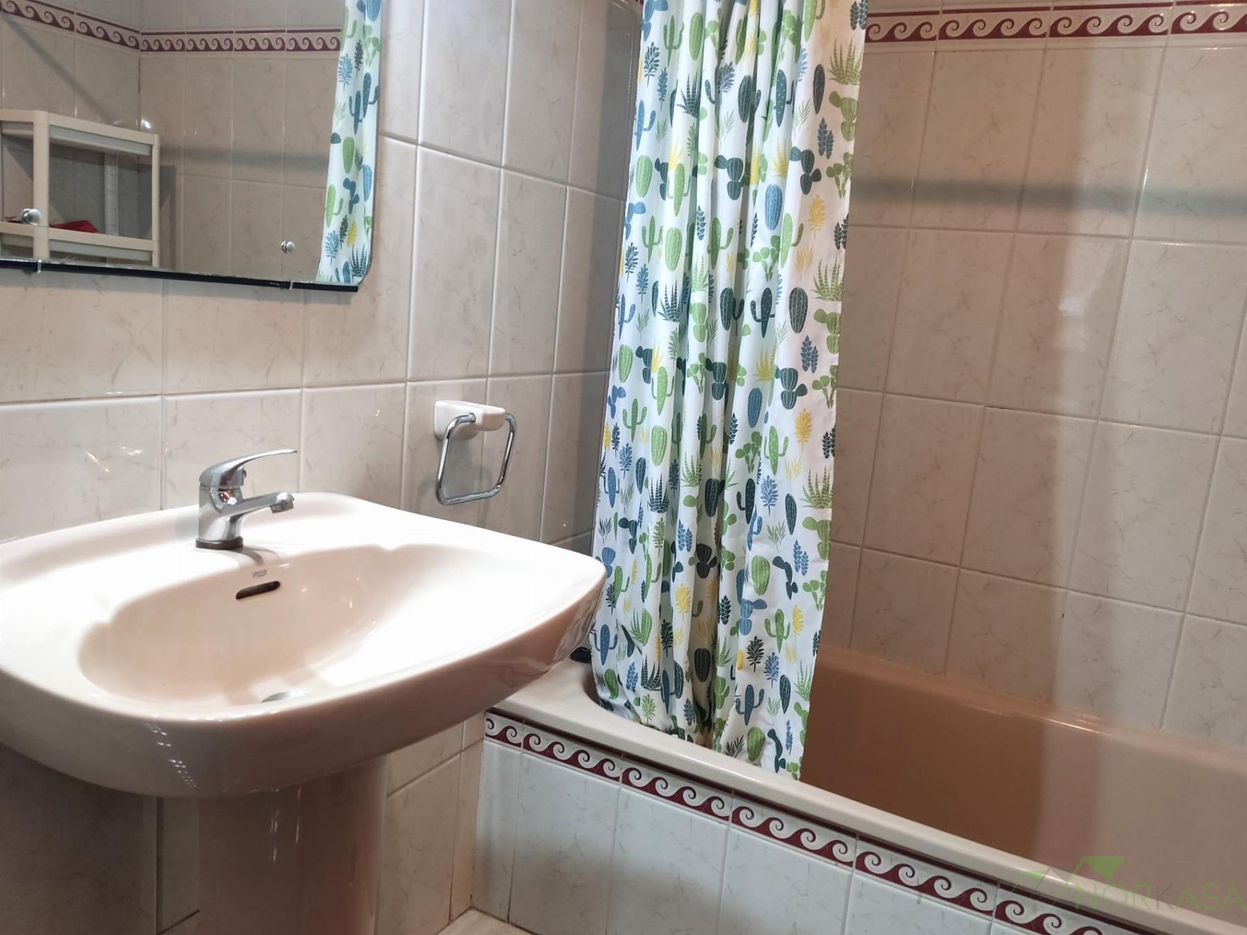 For rent of apartment in Oviedo