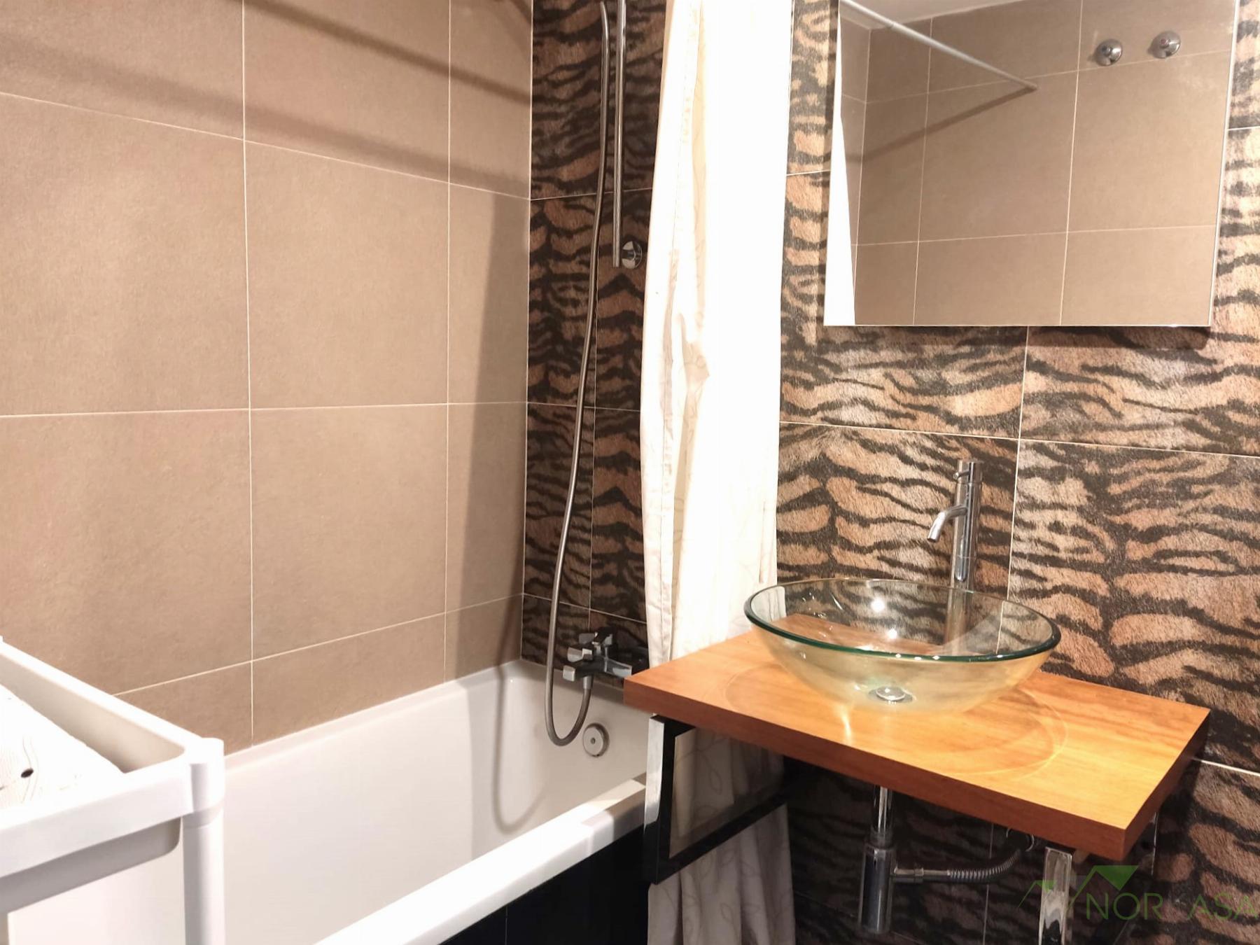 For rent of flat in Oviedo