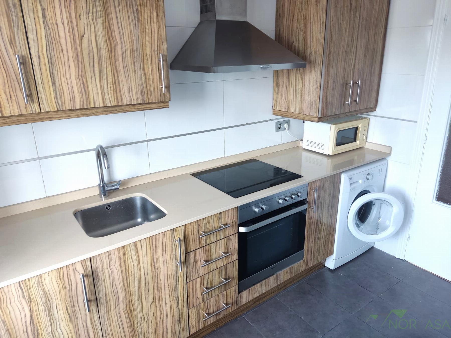 For rent of flat in Oviedo