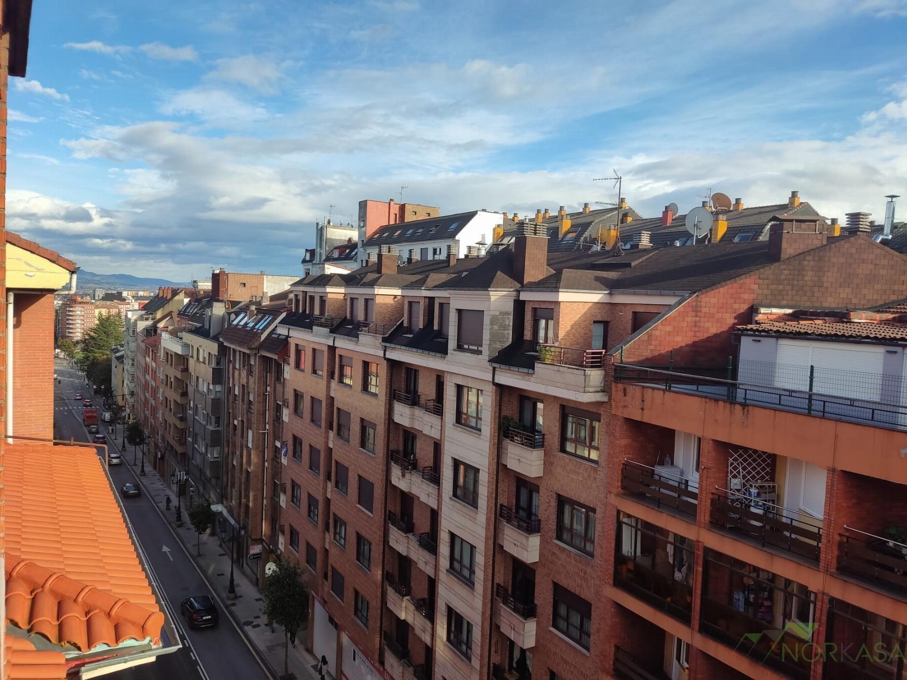 For rent of flat in Oviedo