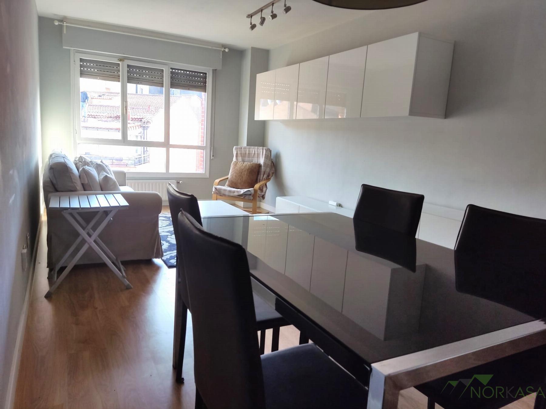 For rent of flat in Oviedo