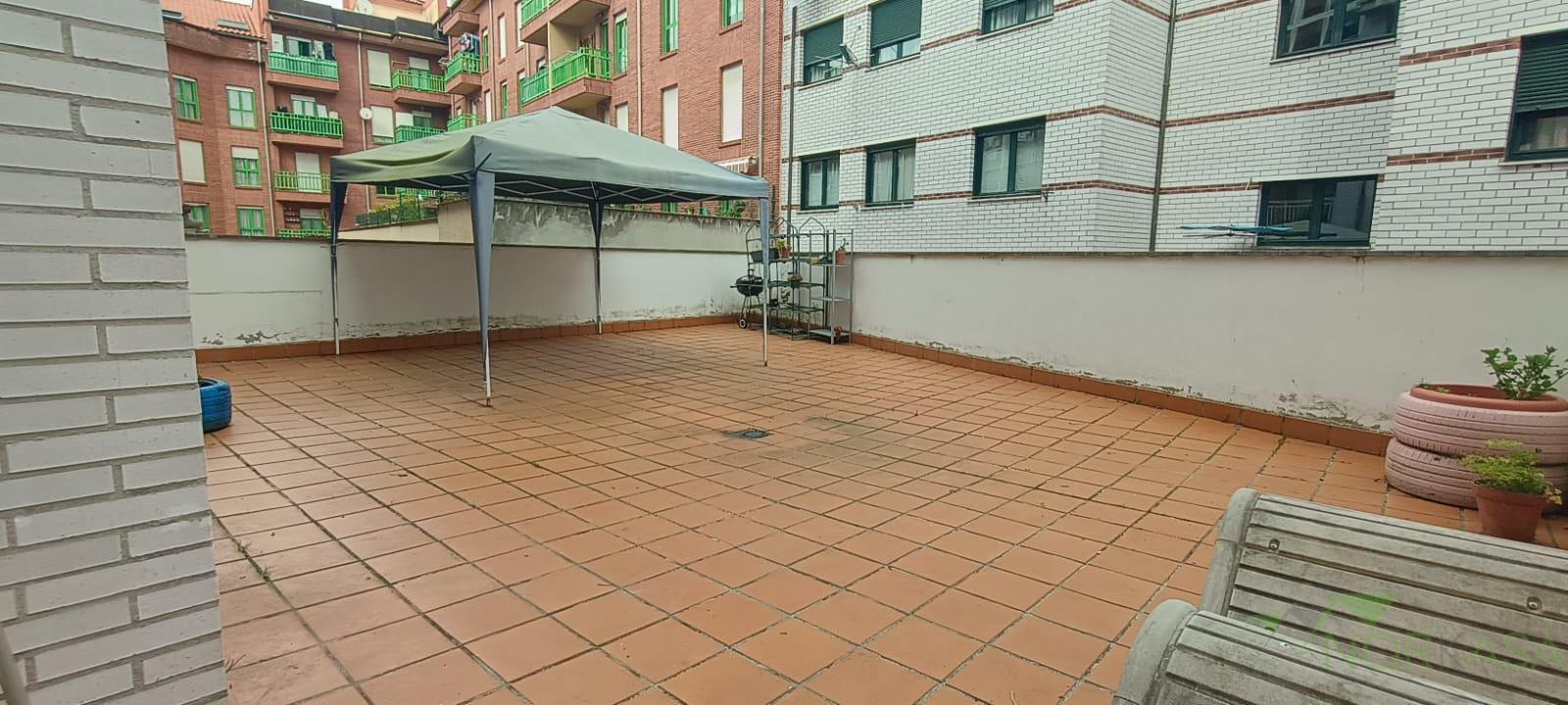 Venta de piso en Llanera