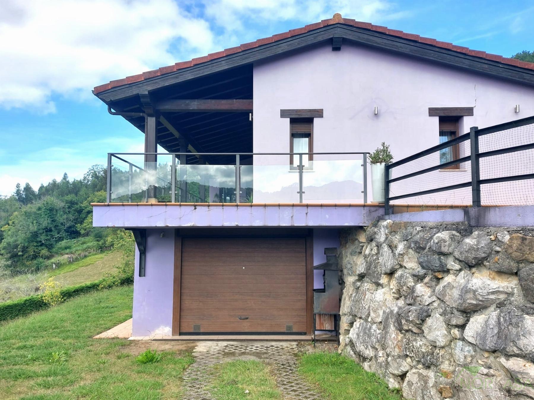 Venta de chalet en Cabranes