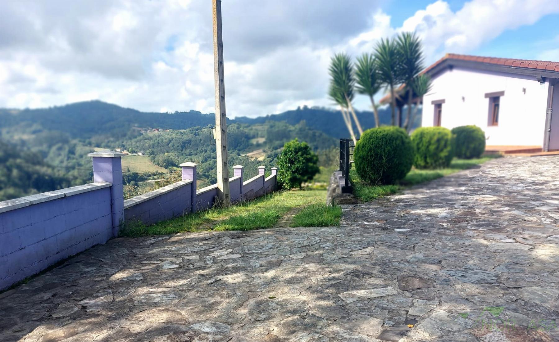 Venta de chalet en Cabranes