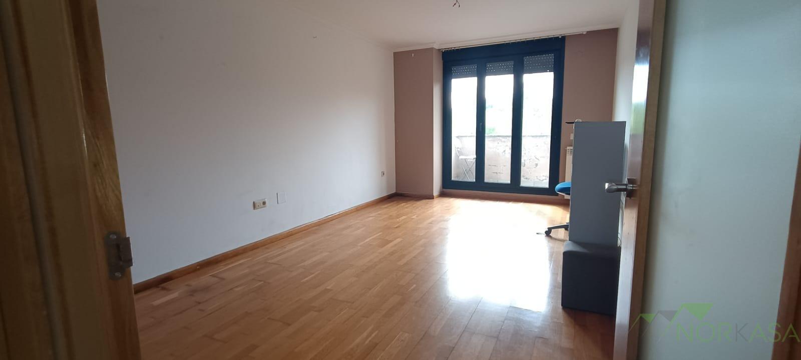 Venta de piso en Llanera