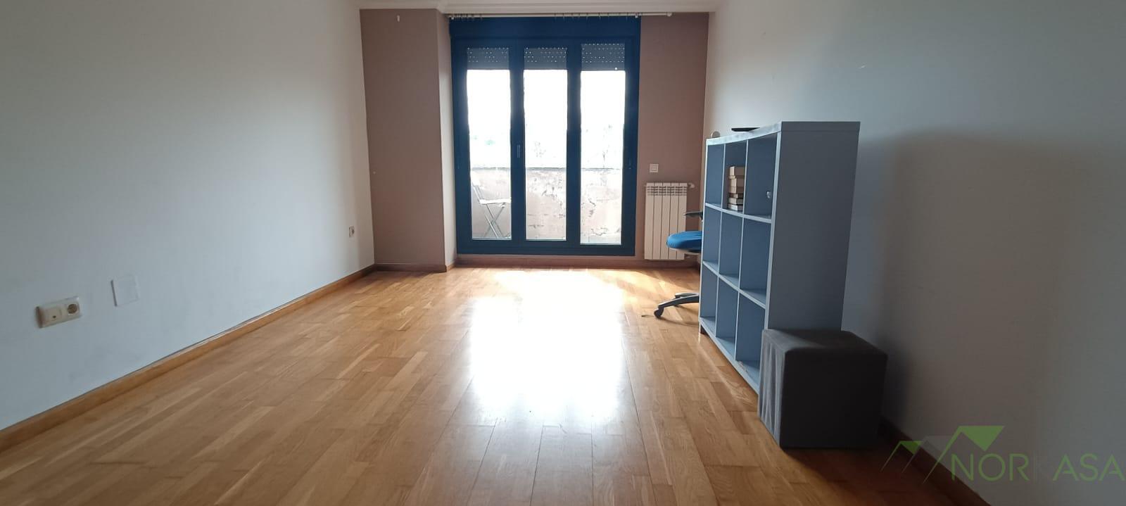 Venta de piso en Llanera