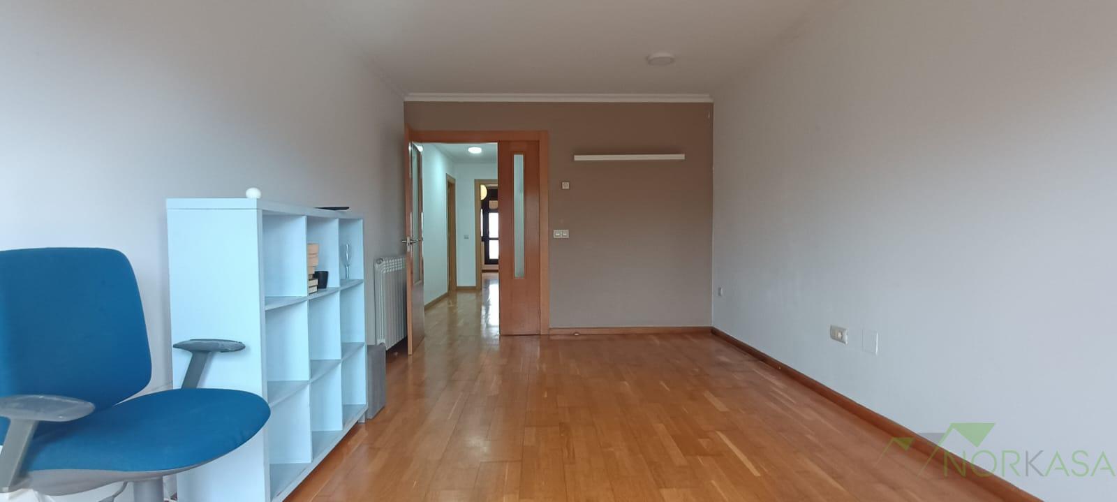 Venta de piso en Llanera