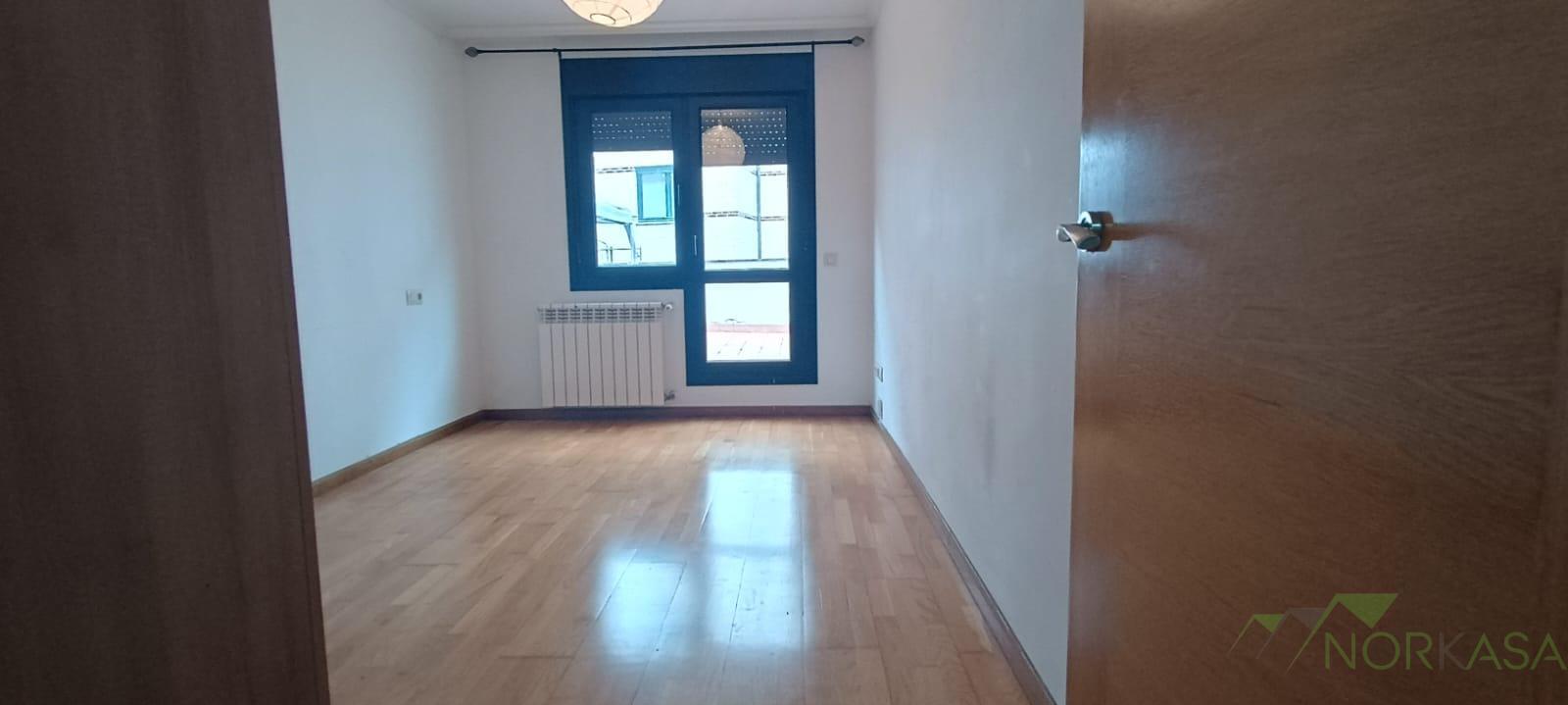 Venta de piso en Llanera