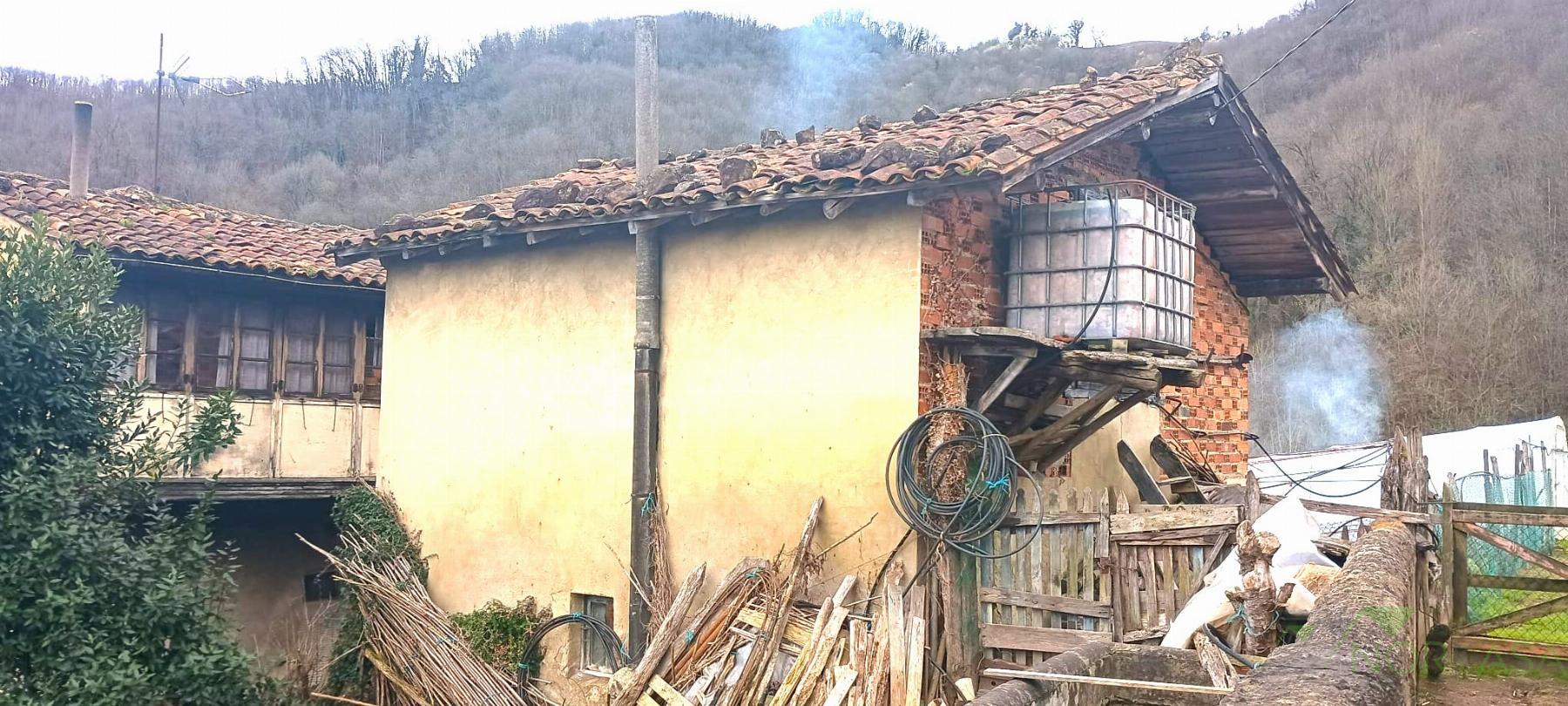 For sale of land in Mieres Concejo