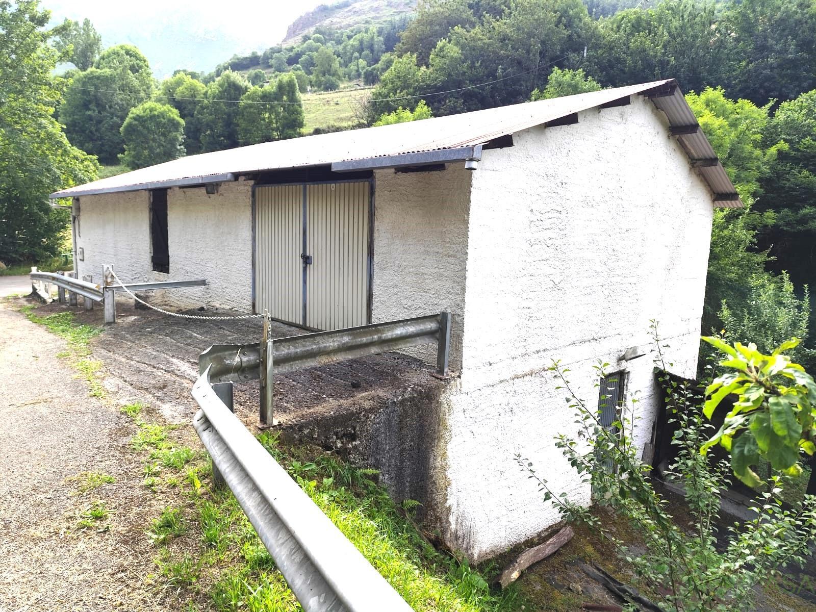 Venta de nave en Quirós