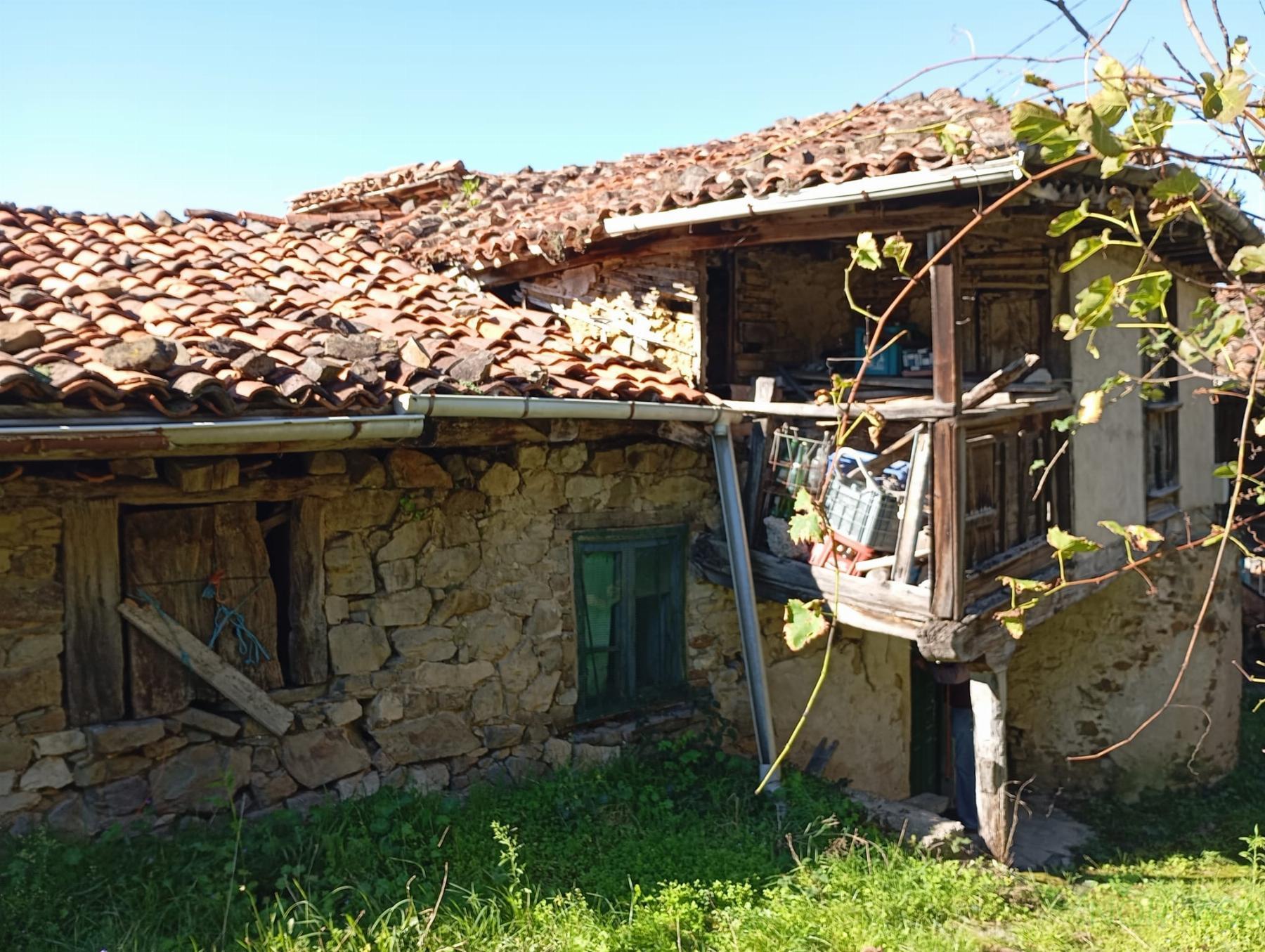 Venta de casa en Quirós