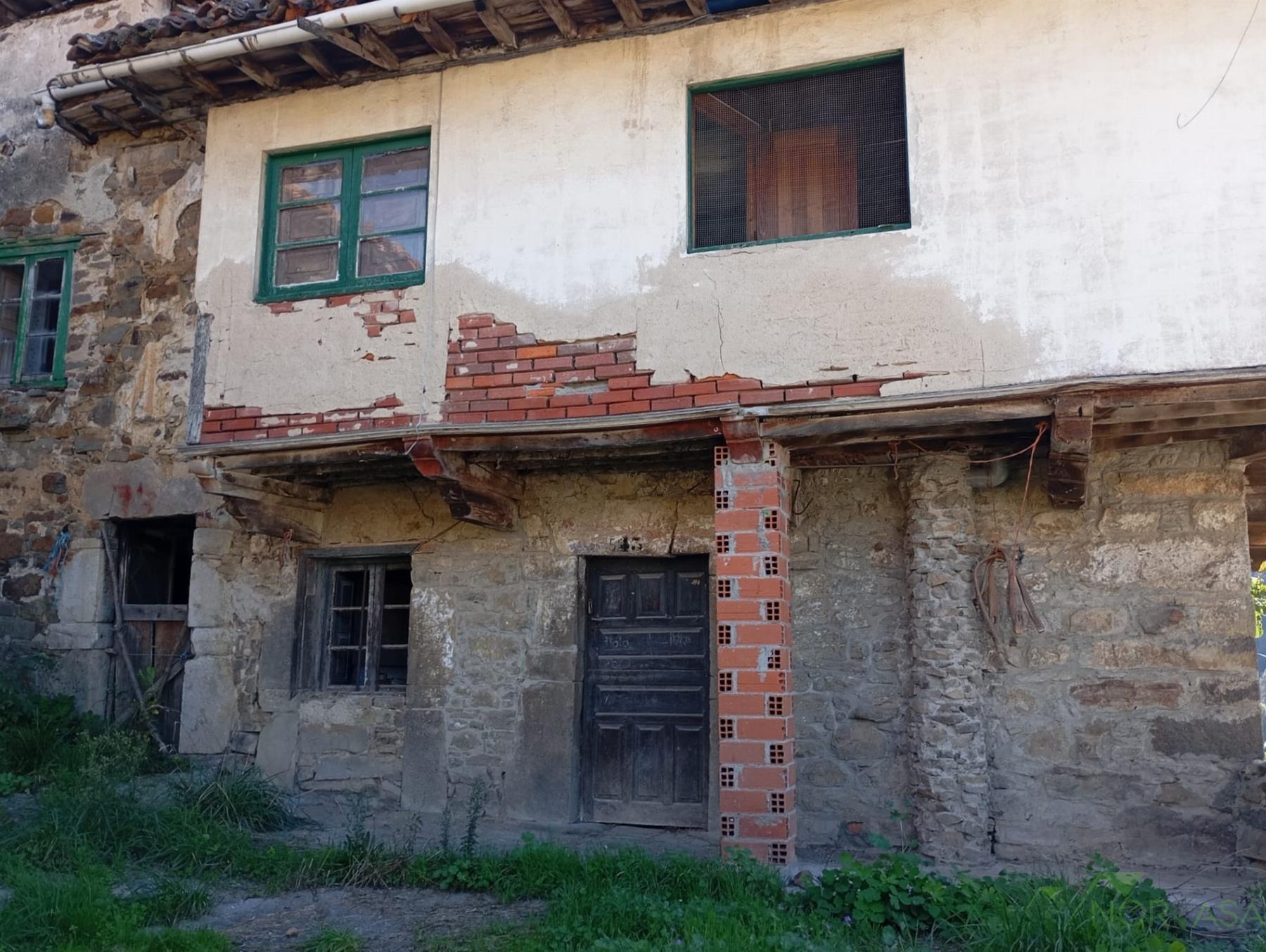 Venta de casa en Quirós