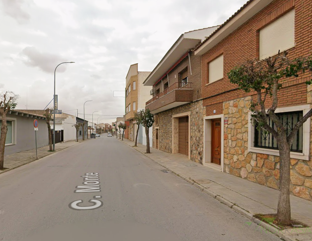 Venta de edificio en Quintanar de la Orden