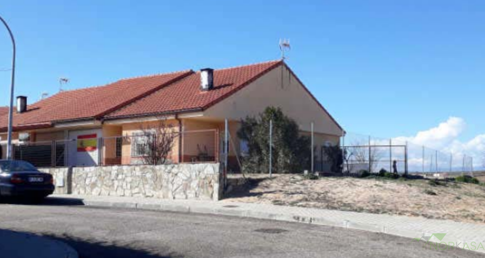 Venta de casa en Novés