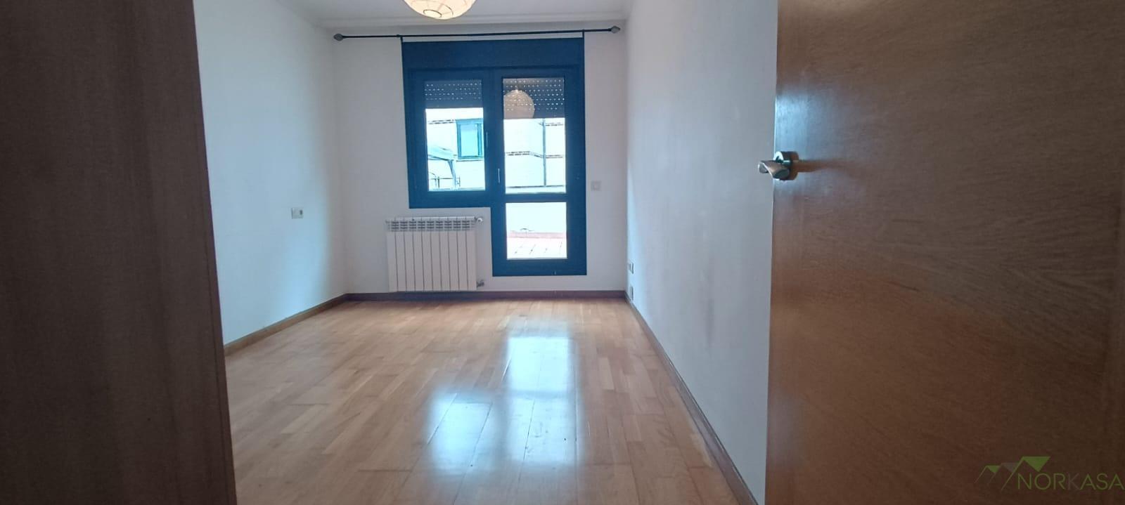 Venta de piso en Llanera