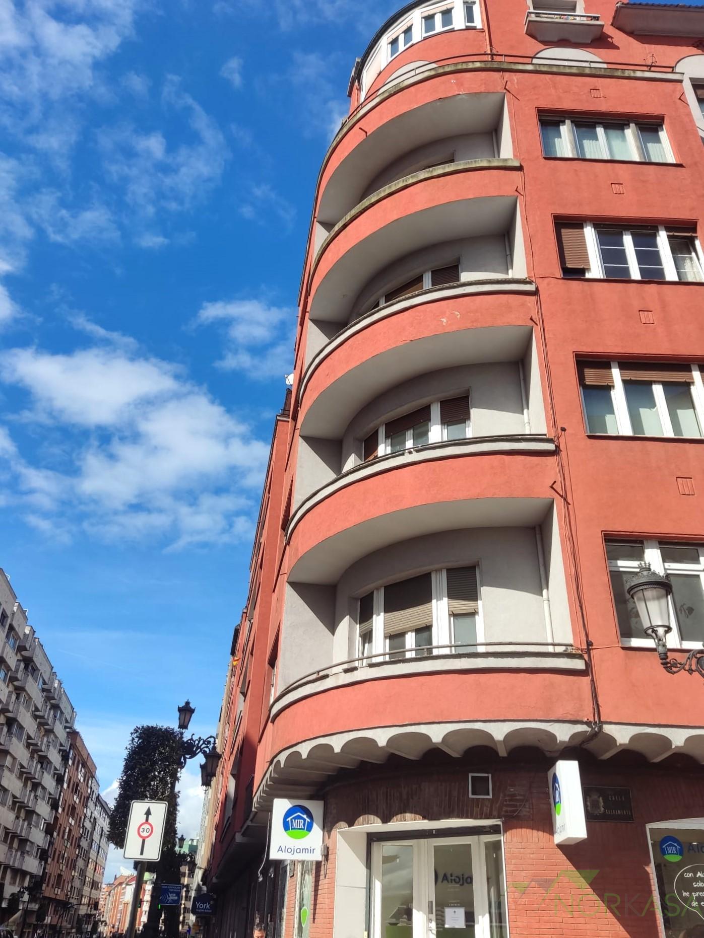 Venta de piso en Oviedo