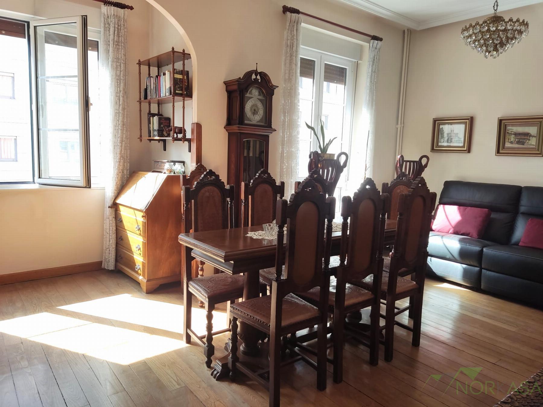 Venta de piso en Oviedo