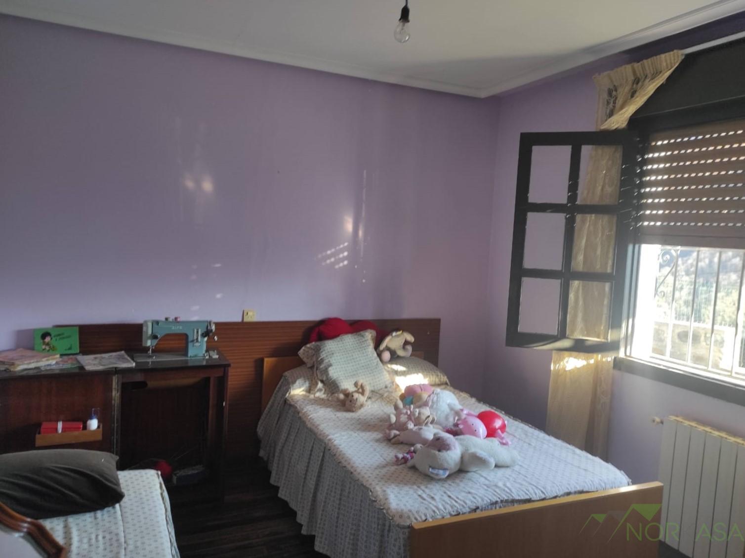Venta de casa en Quirós