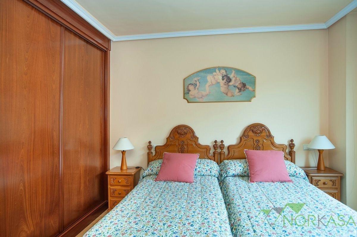 For sale of duplex in Oviedo